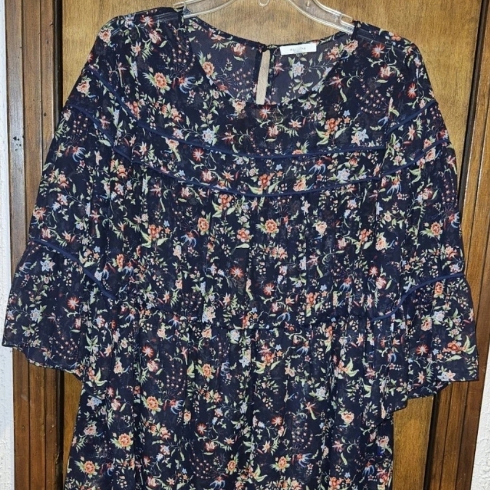 Pleione Babydoll Top Women's Peplum Bell Sleeve Floral Lightweight Sheer Size L